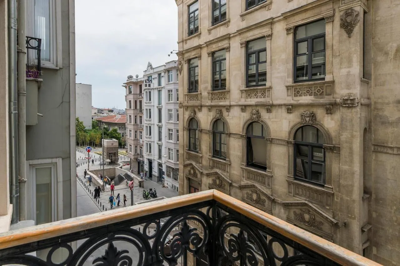 Amalia By Oval Aparthotel Istanbul